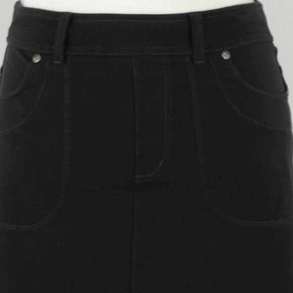 Athleta Bettona Women's Extra Small Black Knit Pull On Mid Rise Casual Skort - Picture 2 of 11